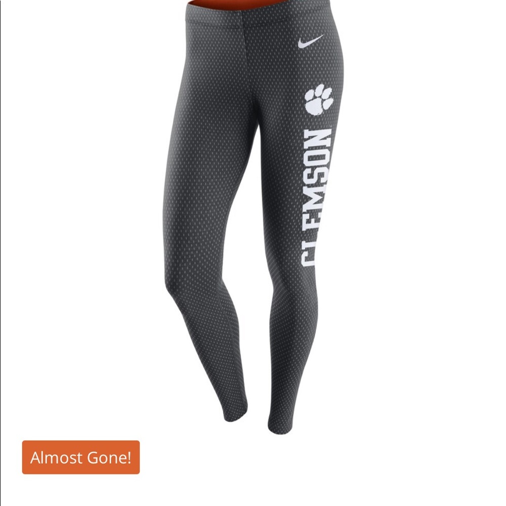 Woman’s Nike charcoal clemson tailgate leggings
